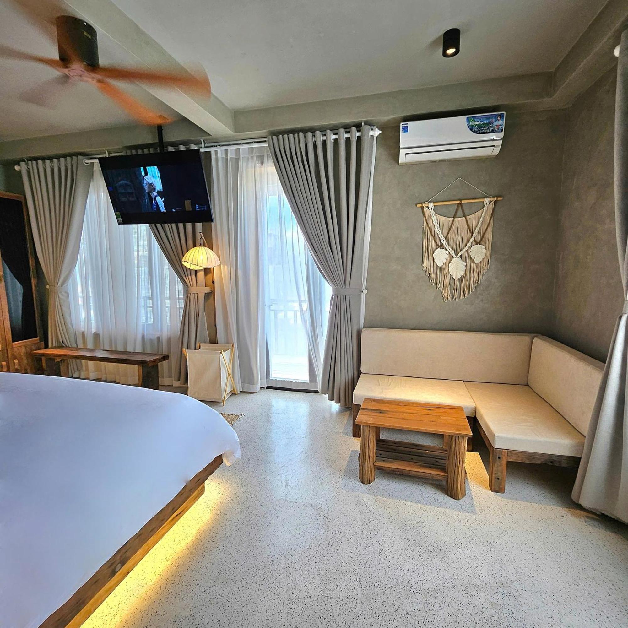 Victory Hotel Hué Extérieur photo