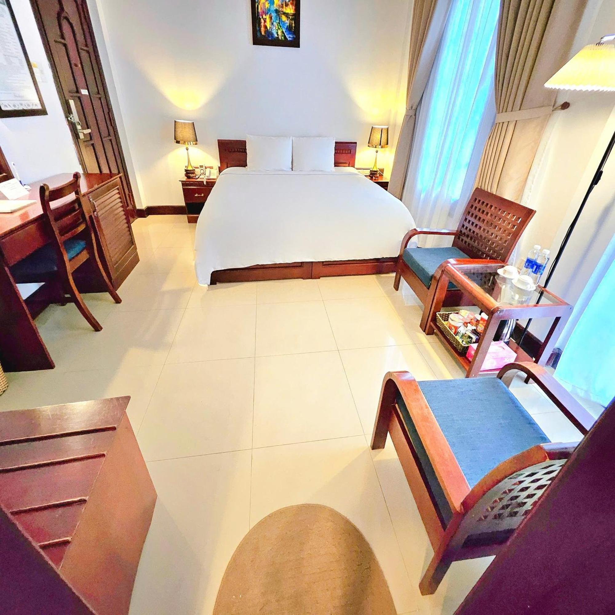 Victory Hotel Hué Extérieur photo