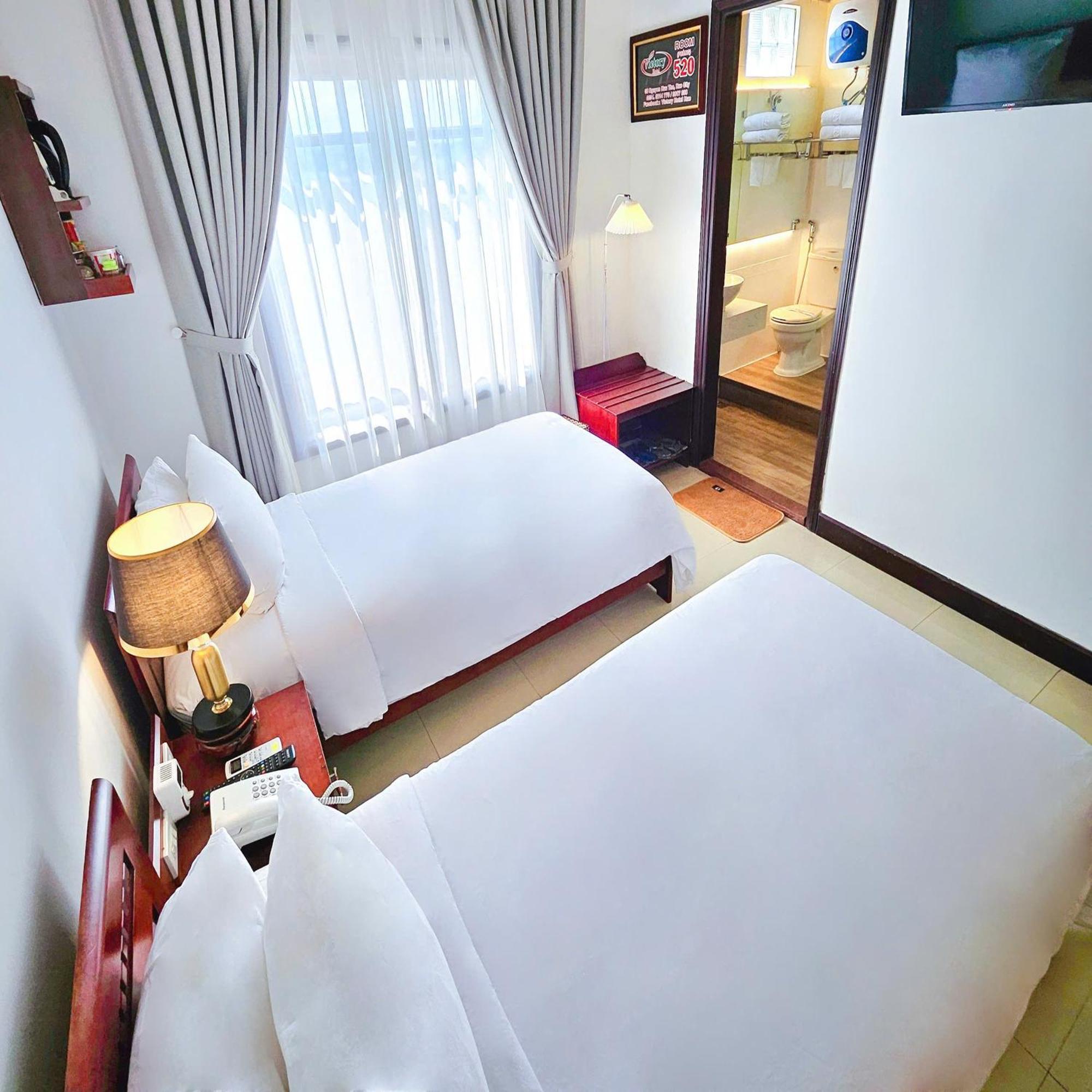 Victory Hotel Hué Extérieur photo