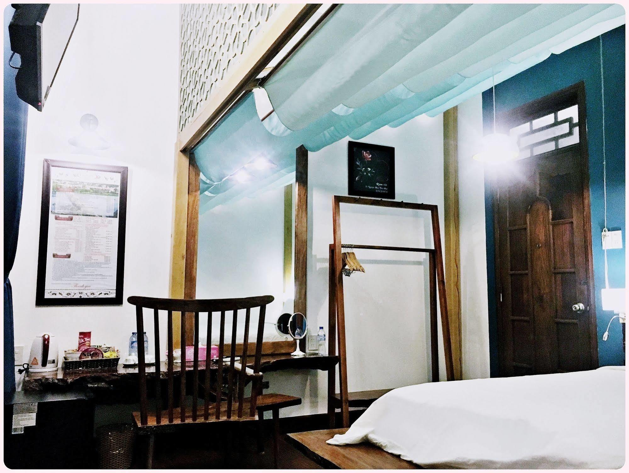 Victory Hotel Hué Extérieur photo